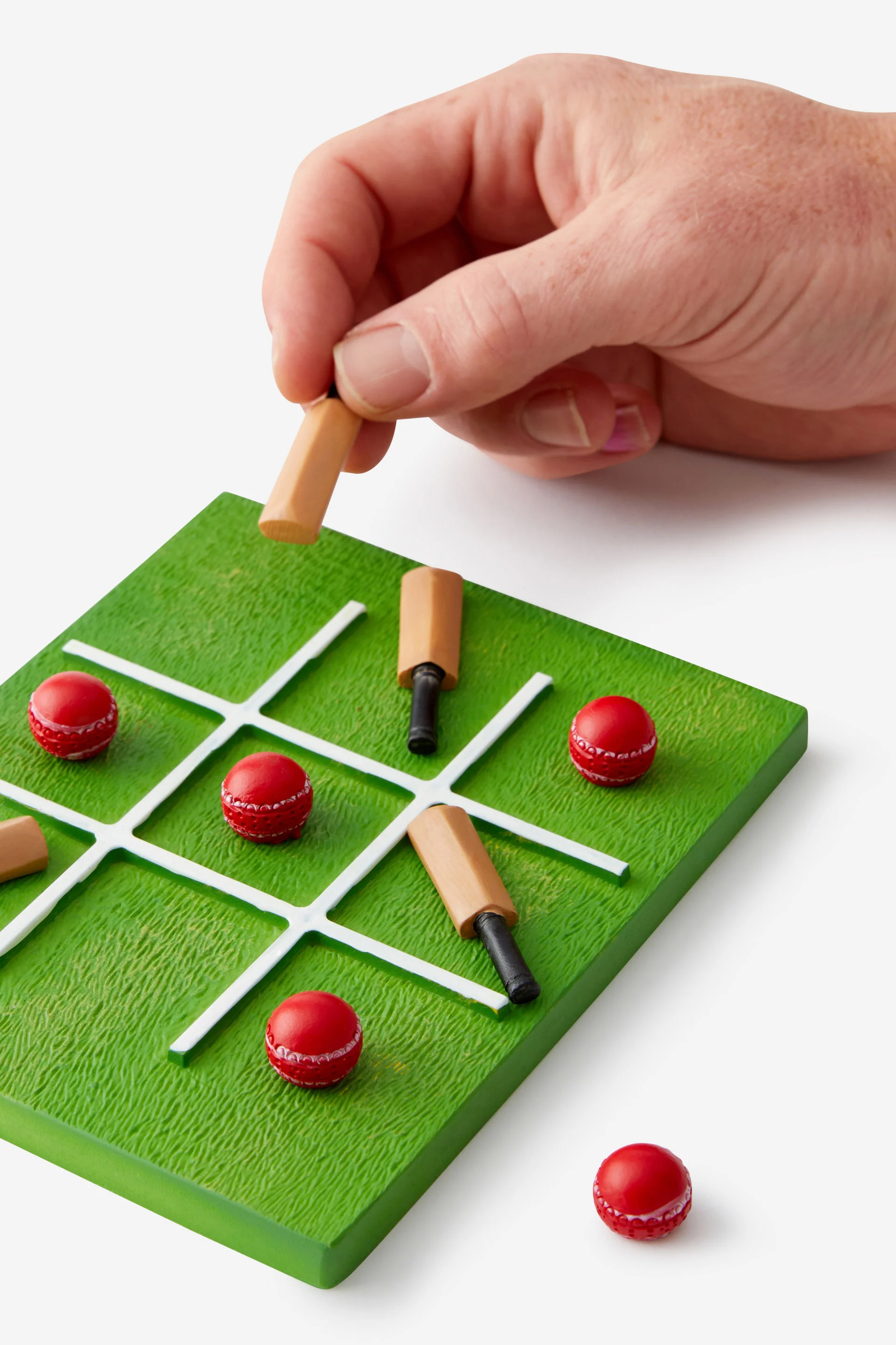 TYPO Bộ Đồ Chơi Cờ Caro Kiểu - Premium Tic Tac Toe