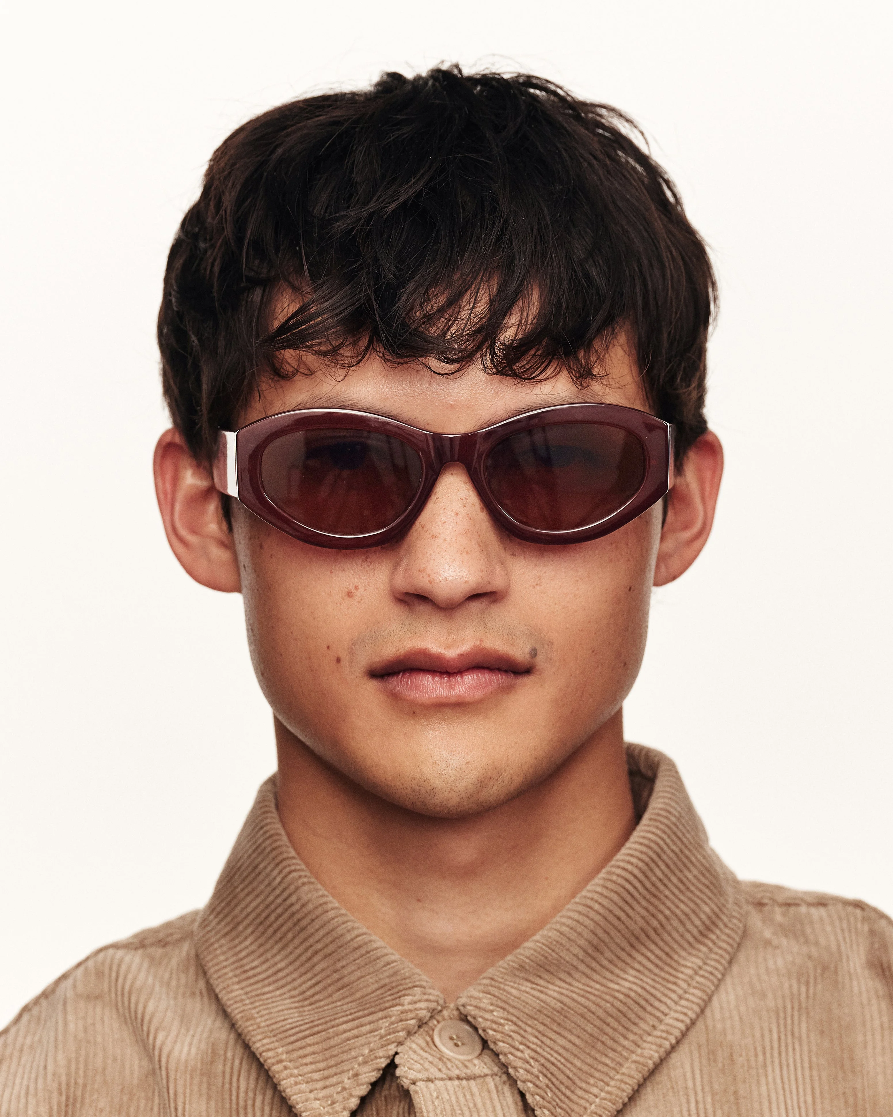 SUNNIES STUDIOS Kính Mát Gọng Mắt Mèo Alba Dark Cherry Red Plum