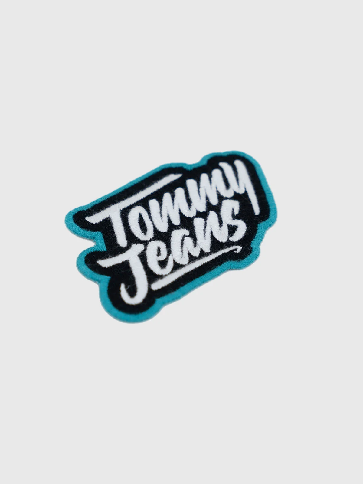 TOMMY JEANS Miếng Patch Thêu Quần Áo 051473 Handwritting Logo Moscow