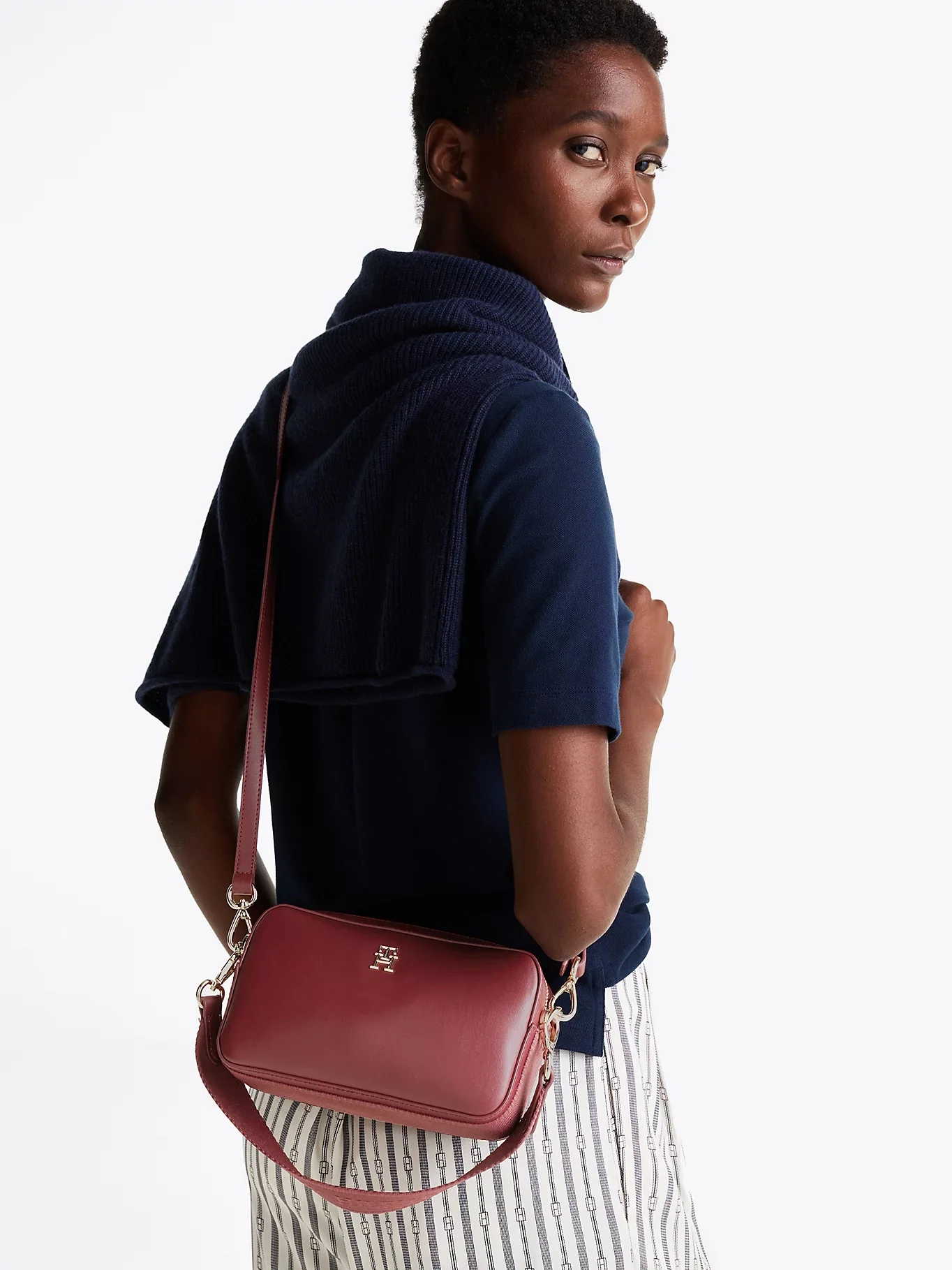 TOMMY HILFIGER Túi Đeo Chéo Nữ TH Distinct Camera Bag