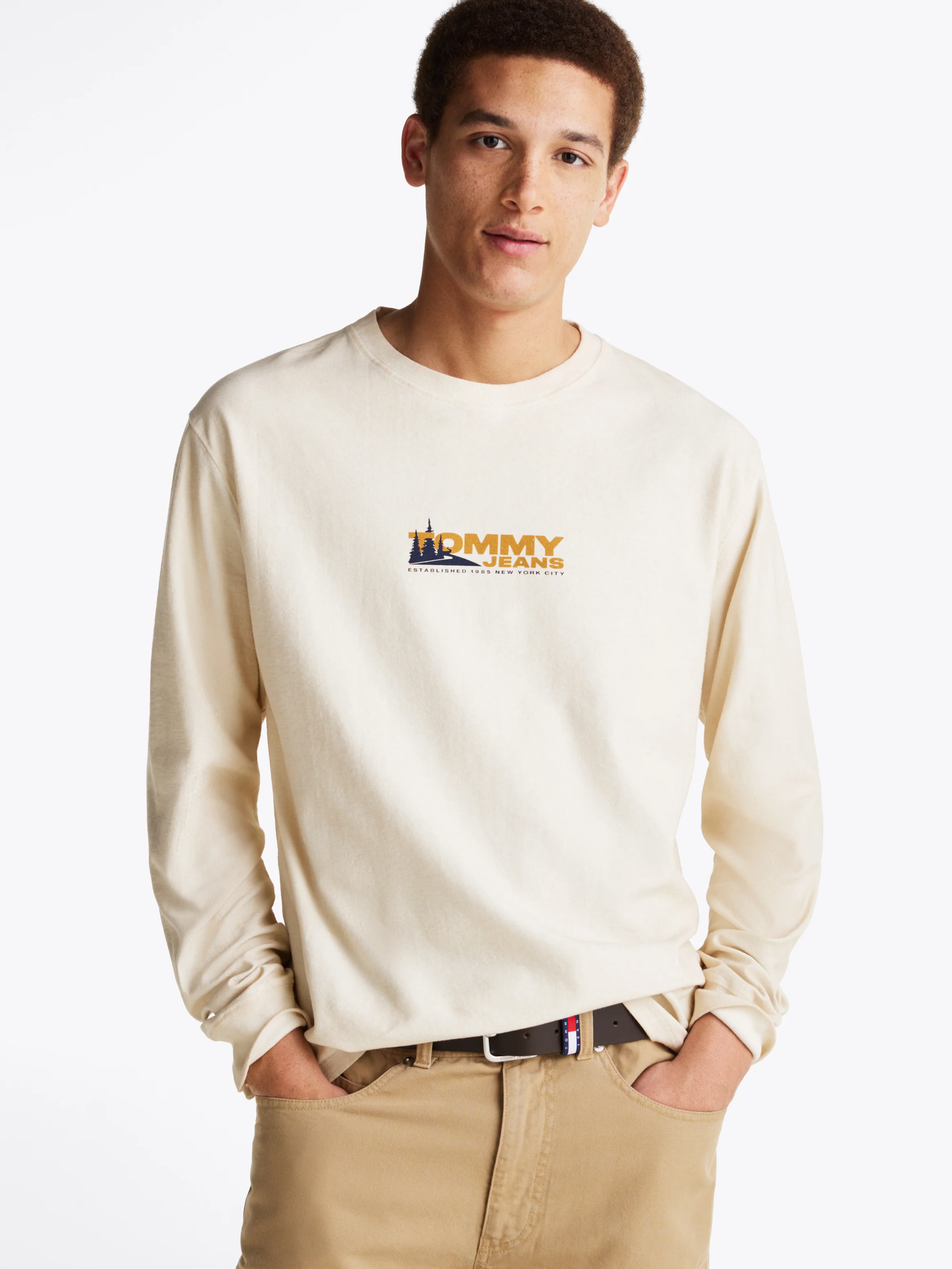 TOMMY JEANS Áo Thun Nam Tay Dài TJM LS Explorer Tee