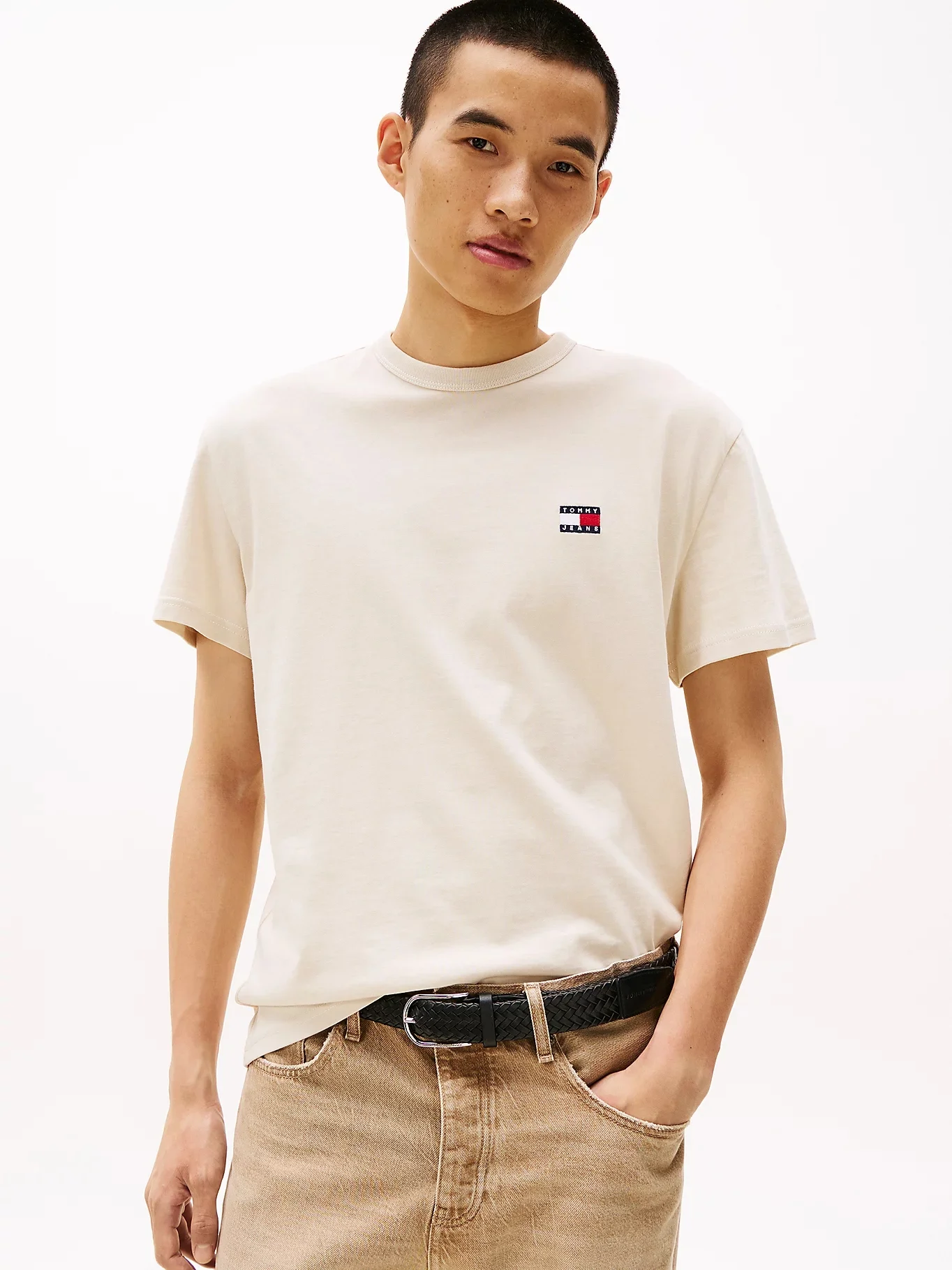 TOMMY JEANS Áo Thun Nam Tay Ngắn TJM Reg Badge Tee Ext