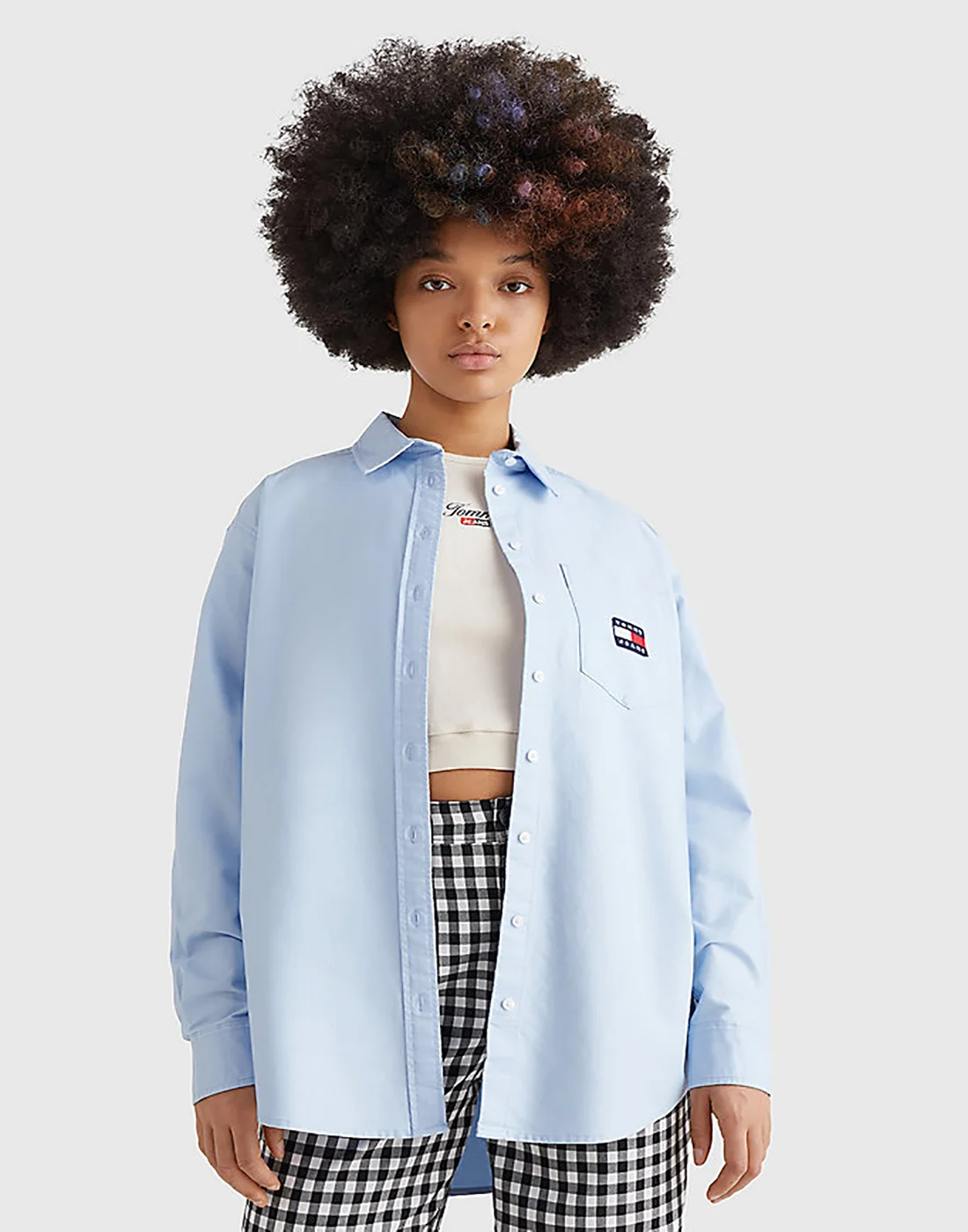 TOMMY JEANS Áo Sơ Mi Nữ Tay Dài TJW Badge Boyfriend Shirt Pf22