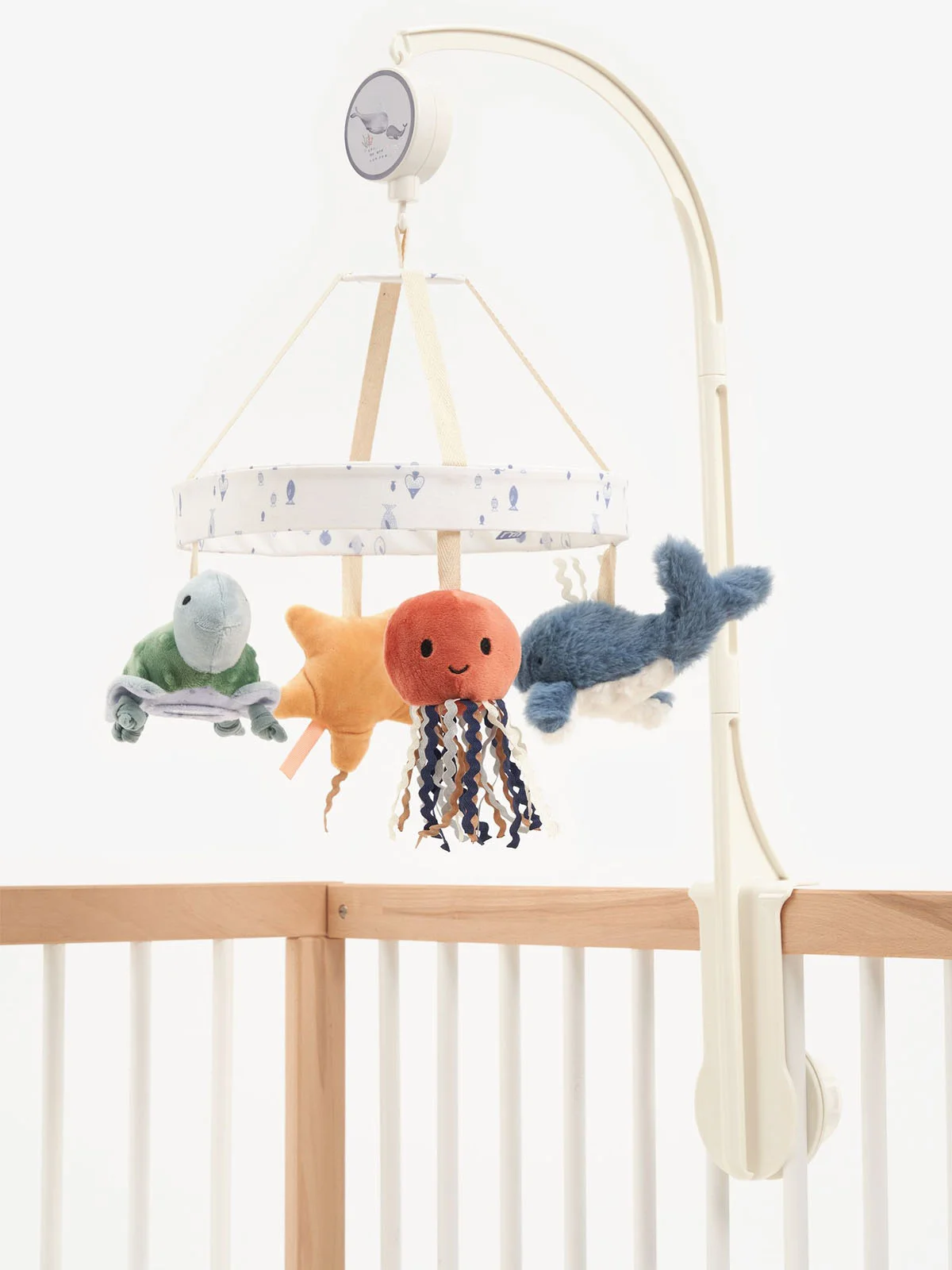 mothercare Treo nôi phát nhạc cho bé