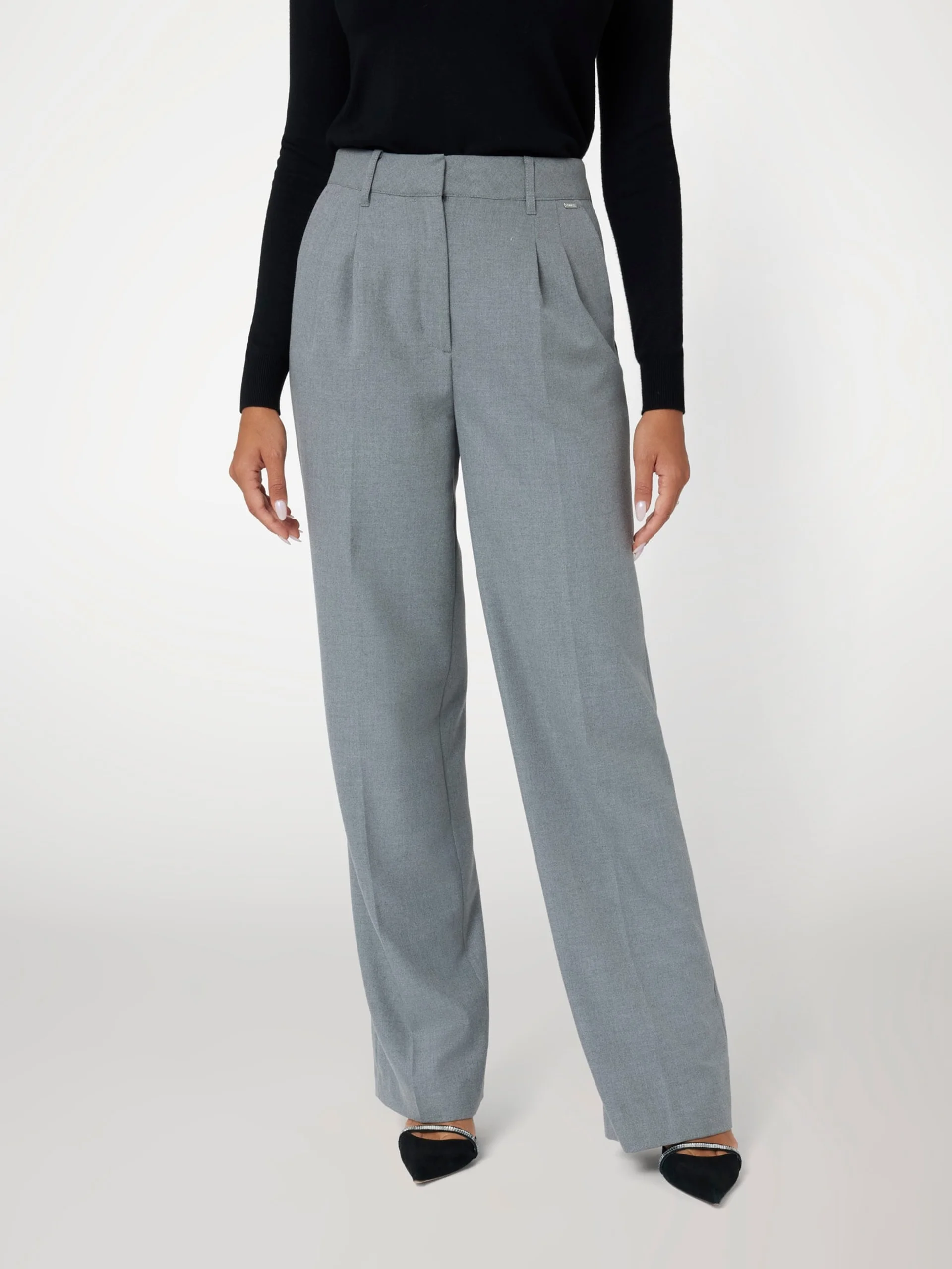 GUESS WOMAN Quần Nữ - Doris Perfect Pant