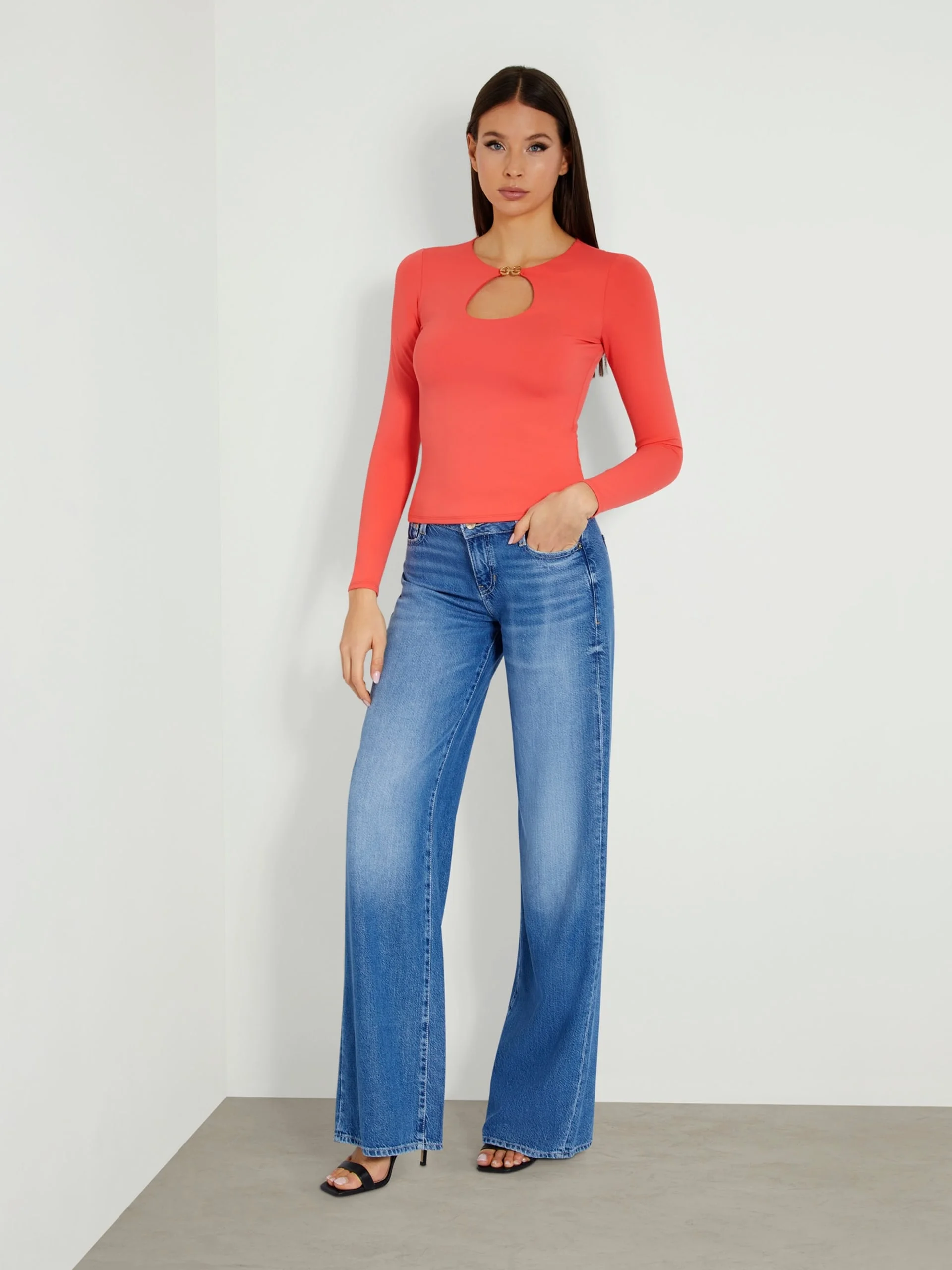 GUESS WOMAN Áo Kiểu Dài Tay Nữ Ls Keyhole Morgen Top