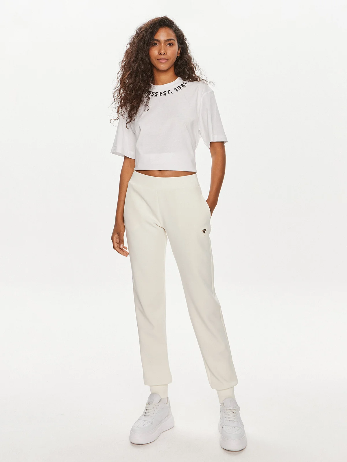 GUESS WOMAN Áo Thun Nữ - Ss Cn Neck Logo Tee